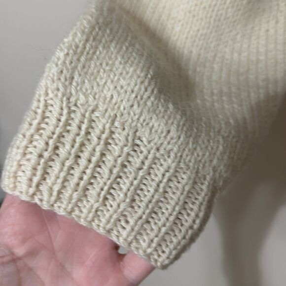 Vintage Winter Sweater The Eagle’s Eye Hand Knit Wool Sweater - Picture 5 of 7